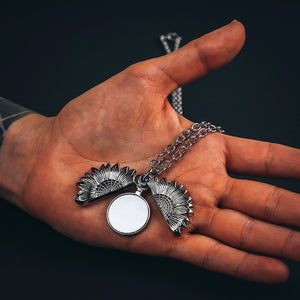 COLLAR GIRASOL PERSONALIZADO CON FOTO RELICARIO