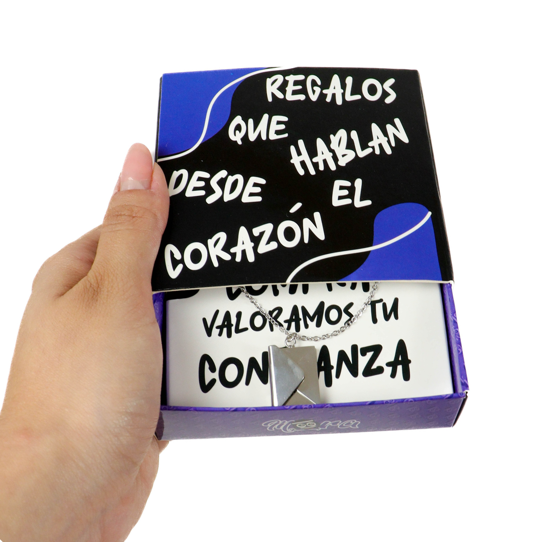 COLLAR CARTA CON SOBRE PERSONALIZADO LÁSER