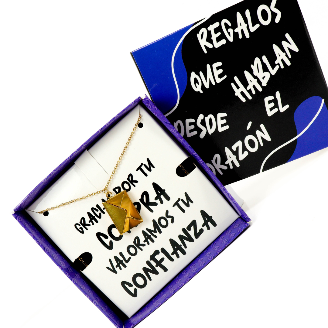 COLLAR CARTA CON SOBRE PERSONALIZADO LÁSER