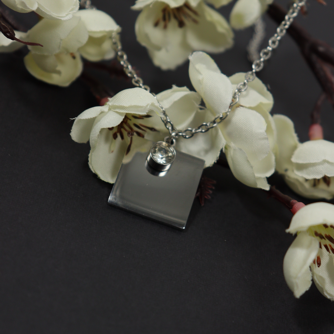 COLLAR PIEDRA MES NACIMIENTO PERSONALIZADO A LÁSER