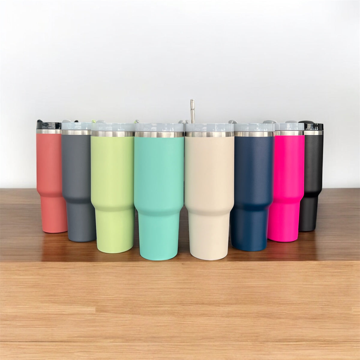 Termo/vaso con agarradera en acero inoxidable con pajita metálica personalizado a laser